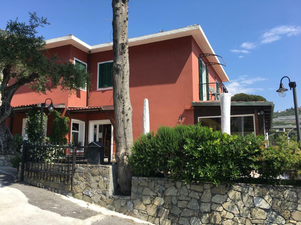 Hotel Baia dei Gabbiani San Lorenzo al Mare Esterno foto